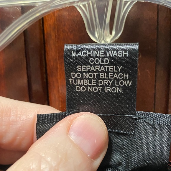 Maggie Barnes vintage plus size 2X Black and Red white floral Tunic Top - Picture 3 of 16